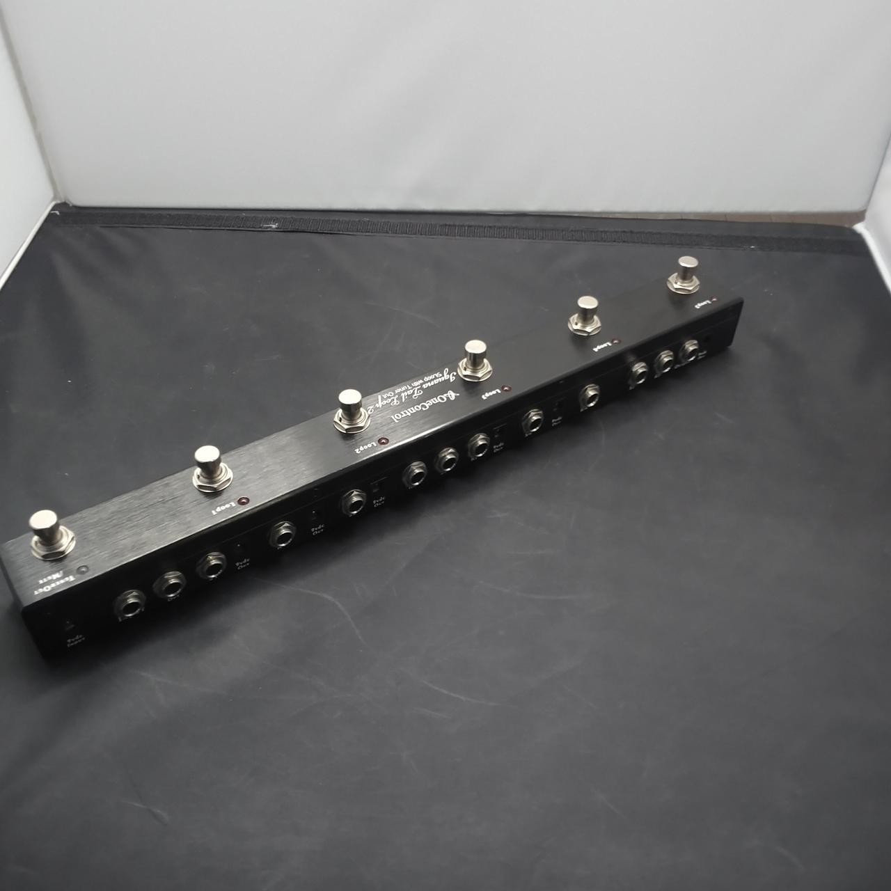 One Control Iguana Tail Loop 2 Switcher