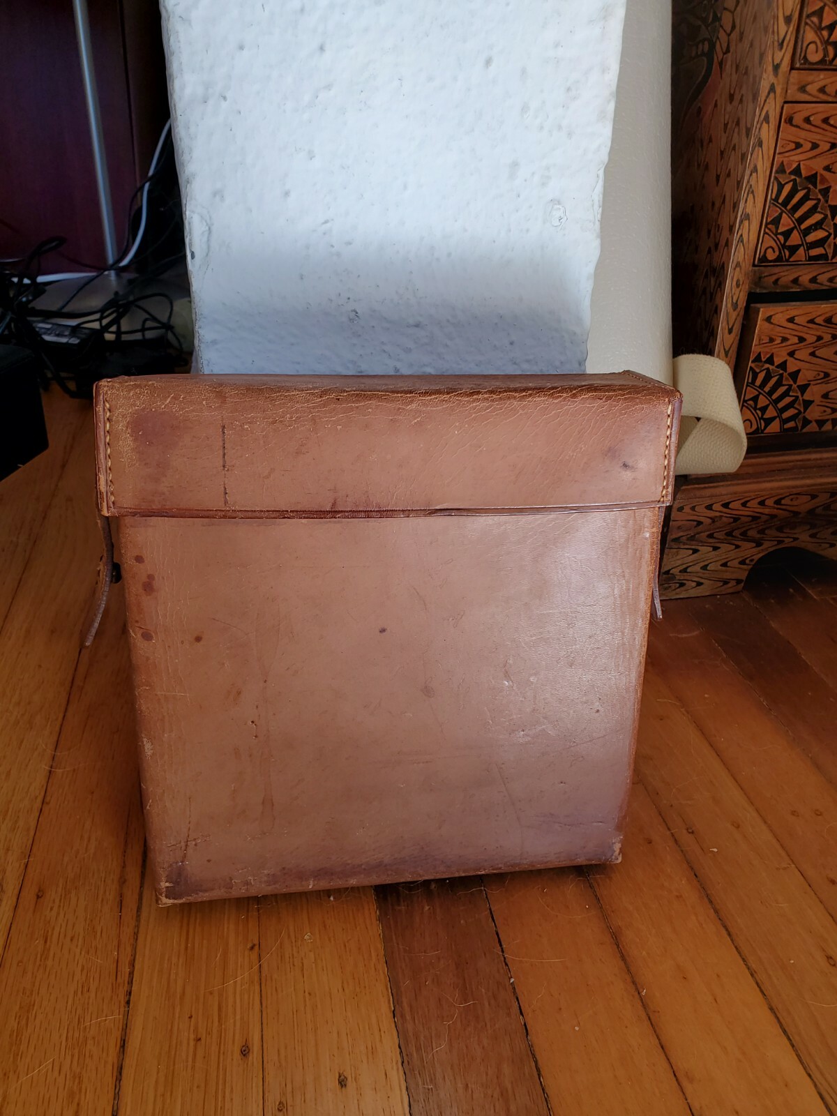 WW2 German Original Leather Medic Belt Pouch 1938 Sanitäter Kit - With contents!