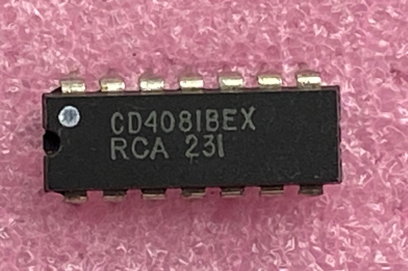 RCA CD4081BEX QUAD 2-input AND Gates Integrated Circuit
