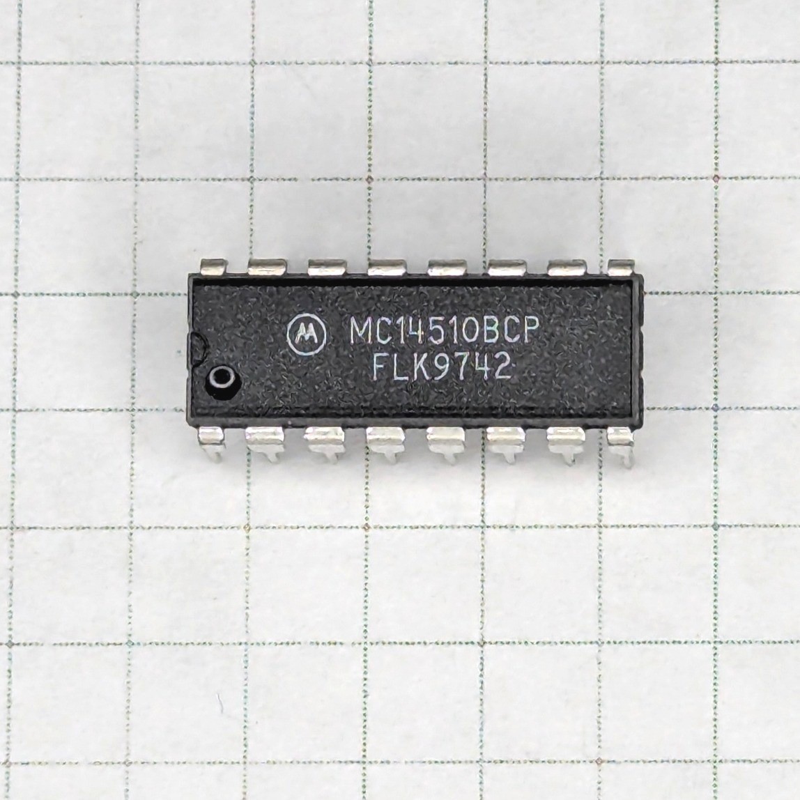 Motorola MC14510BCP BCD Up/Down Counter 16-Pin DIP CMOS Logic IC New -e13