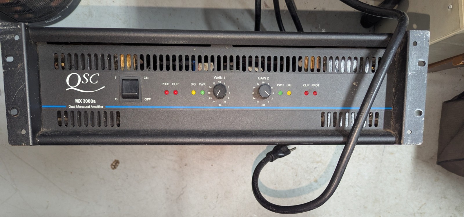 2 QSC MX 3000a Pro Audio Amplifiers, sold as a pair