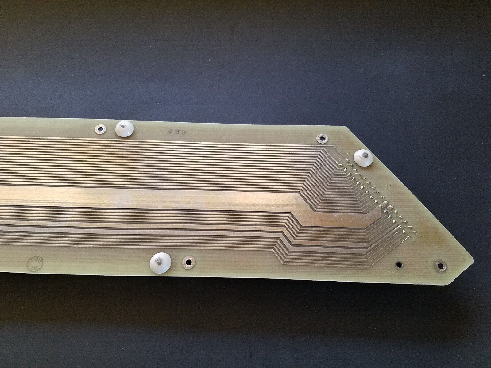 FLUKE 5100B Calibrator 420281 DIAGONAL BUS Board 5100A-3004