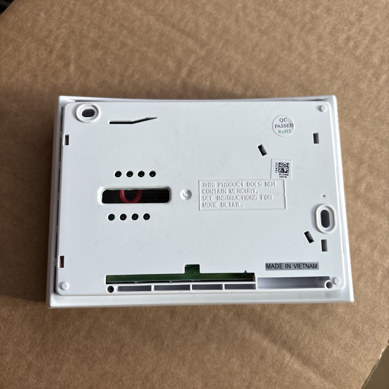Emerson NP110 Non-Programmable Single Stage Thermostat - UNTESTED