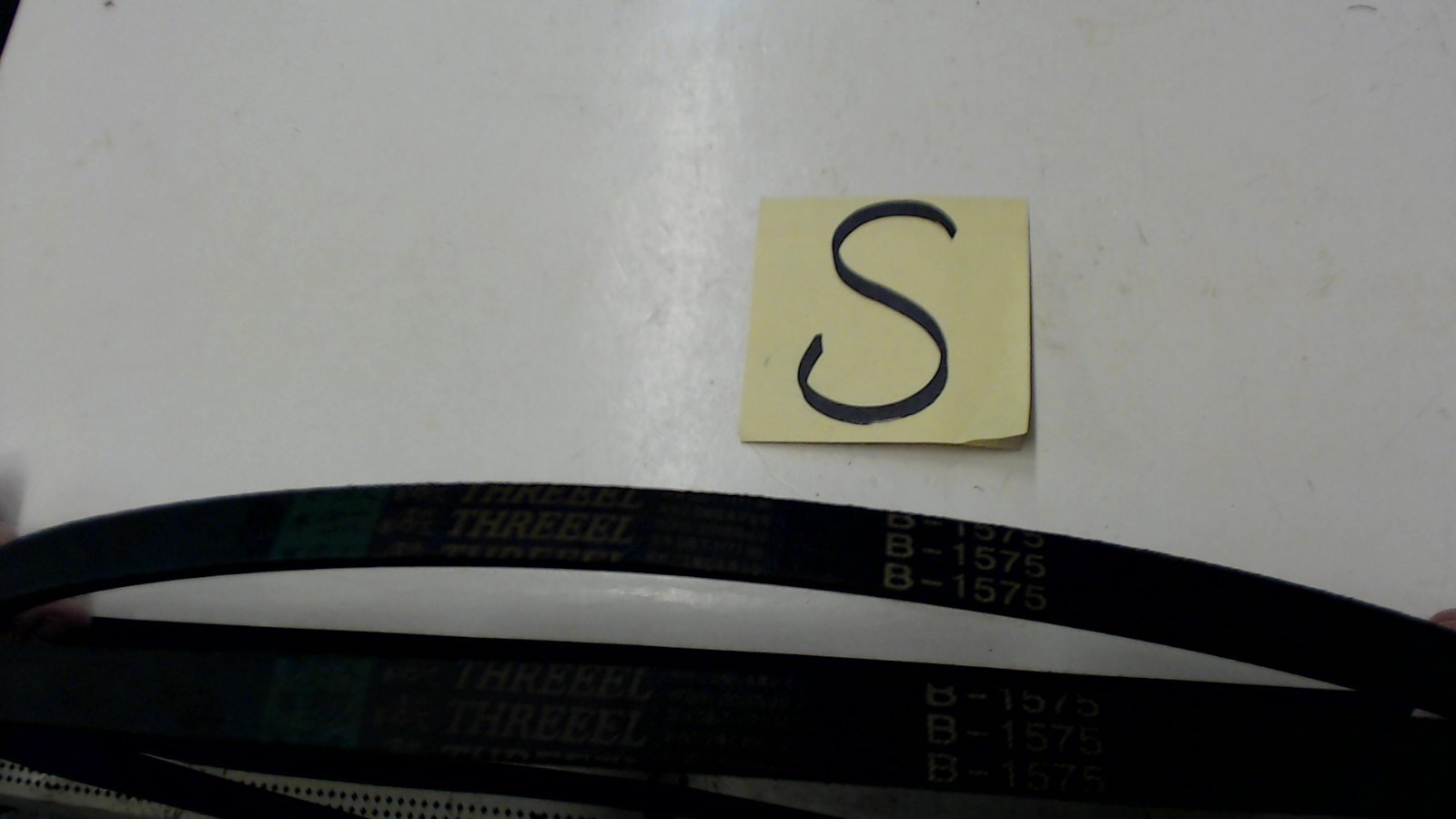 B1575 Belt LOT OF 2