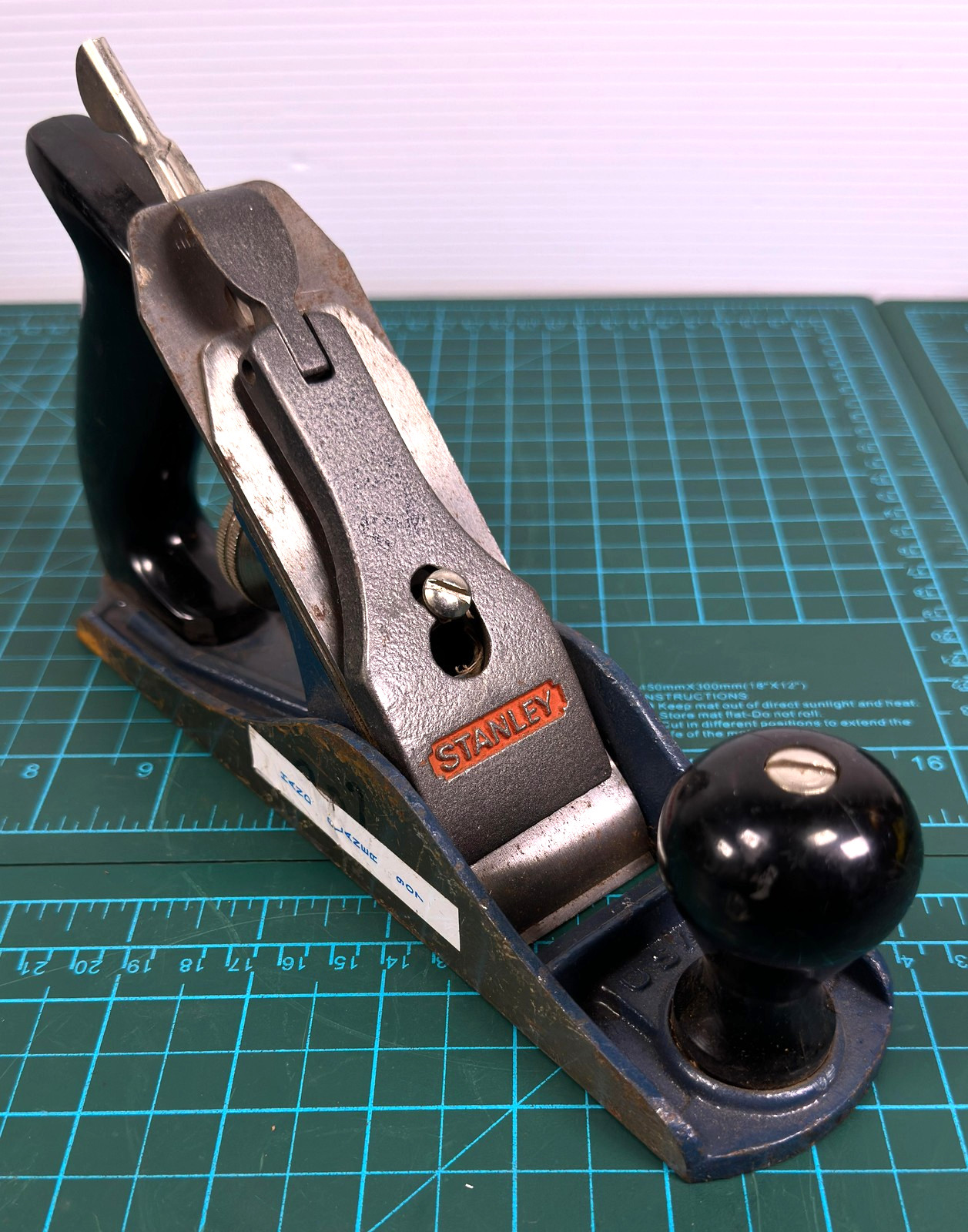 Vintage Stanley 9 1/2" Handyman Hand Plane No. H1204