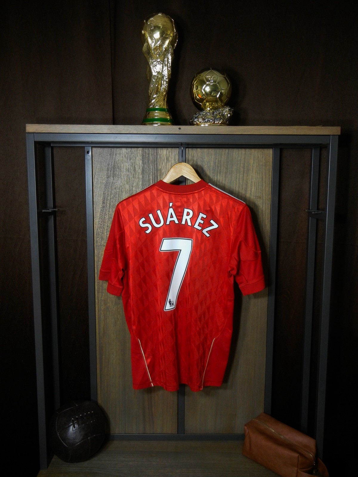 Liverpool 2011/2012 Home Jersey Luis Suárez #7 Youth XL Red Adidas (MPN: P96689)