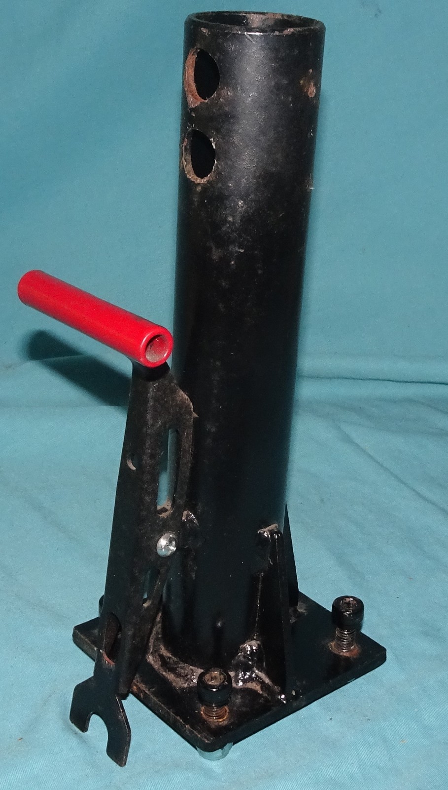 Seat Pedestal = FROM  Golden Companion GC440
