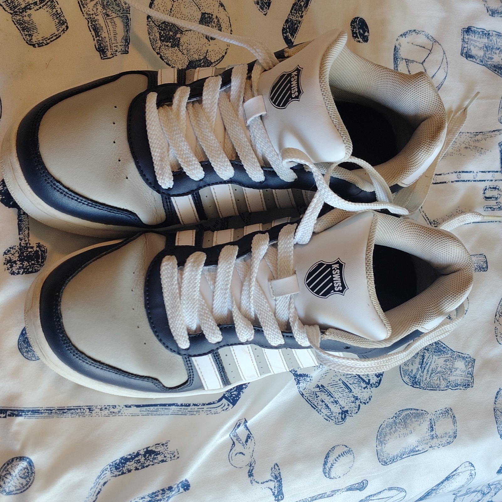 K-Swiss White Navy Men's Low Top Athletic Sneakers Lace Up Leather 06931-421