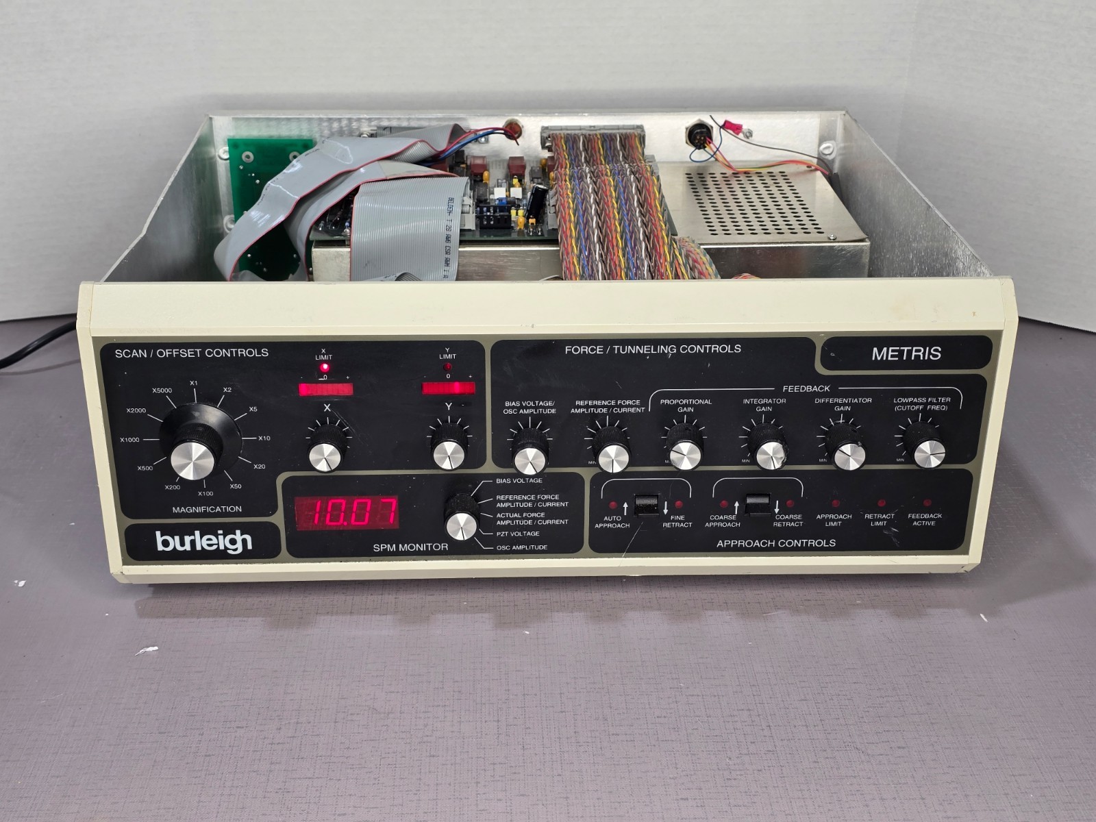 Burleigh METRIS SPM Monitor Scanning Tunneling Microscope Power Tested See Photo