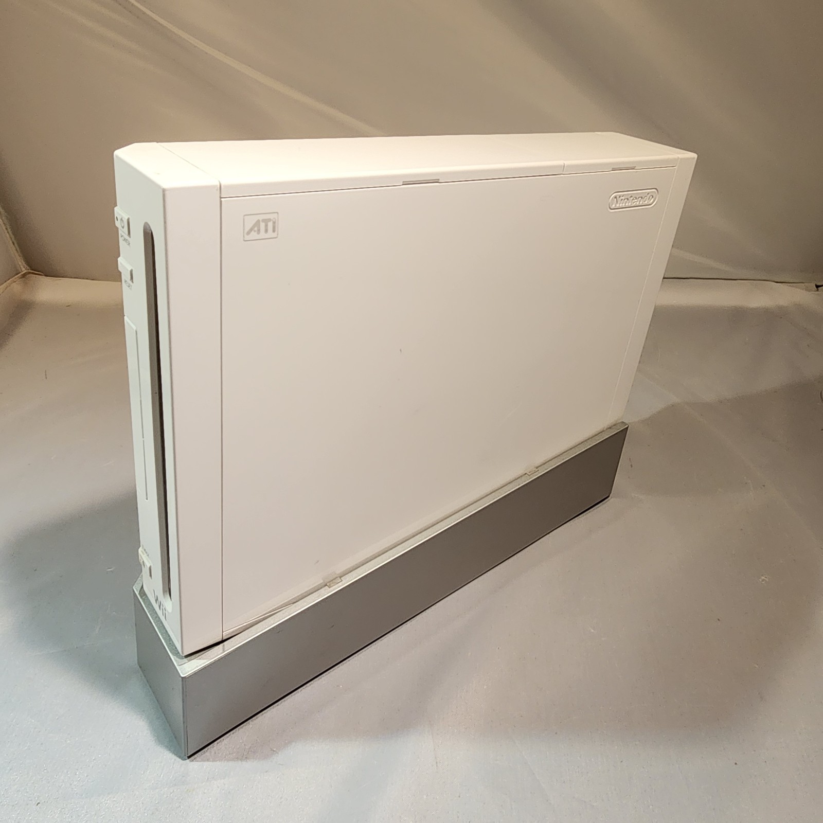Nintendo Wii (White) Console Bundle - Tested and Working