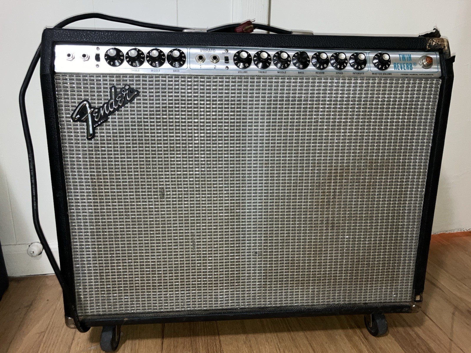 Vintage Fender Twin Reverb Silverface 1977-1981