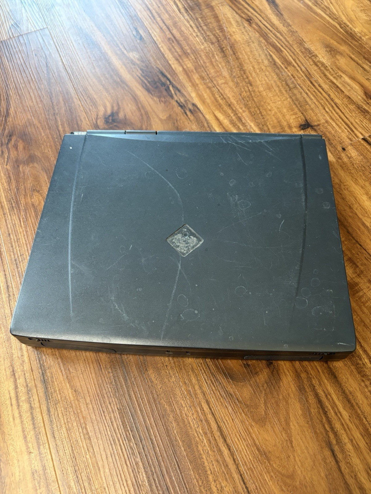 VINTAGE GATEWAY PENTIUM III  SOLO 2150 LAPTOP COMPUTER Sold As Is Parts Only