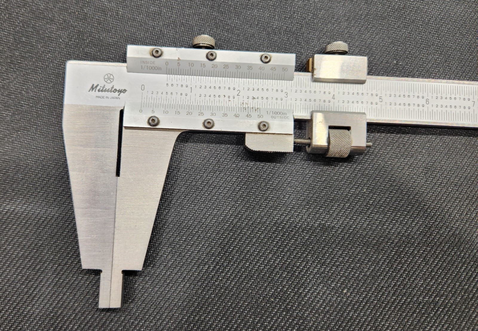 MITUTOYO 18" VERNIER CALIPERS INSIDE/OUTSIDE STAINLESS JAPAN With Case
