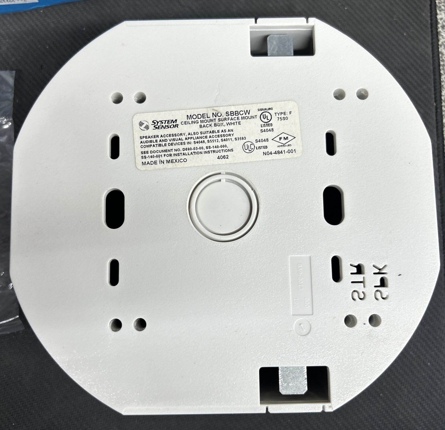 System Sensor Spectra Alert Ceiling-Mount Surface-Mount Back Box, WHITE