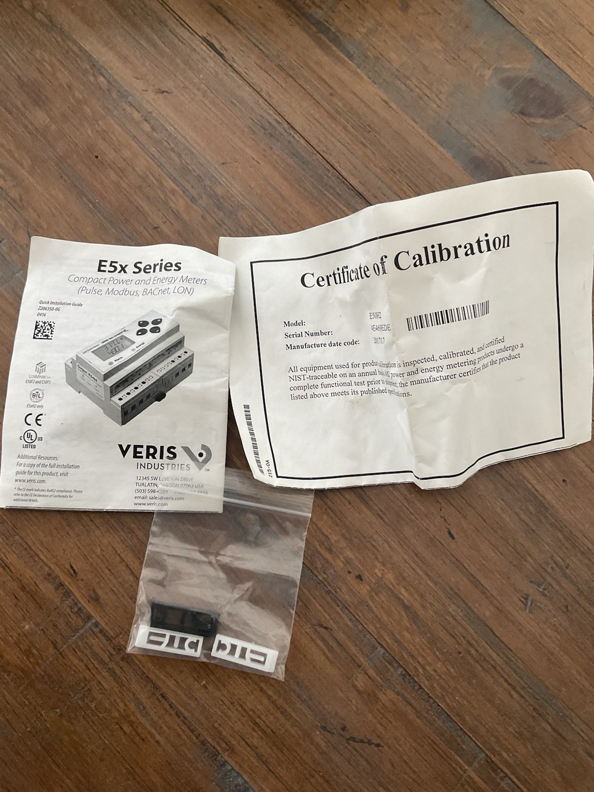 VERIS Industries E5x Series Compact Power And Energy Meter Pulse,modbus, E5OH2