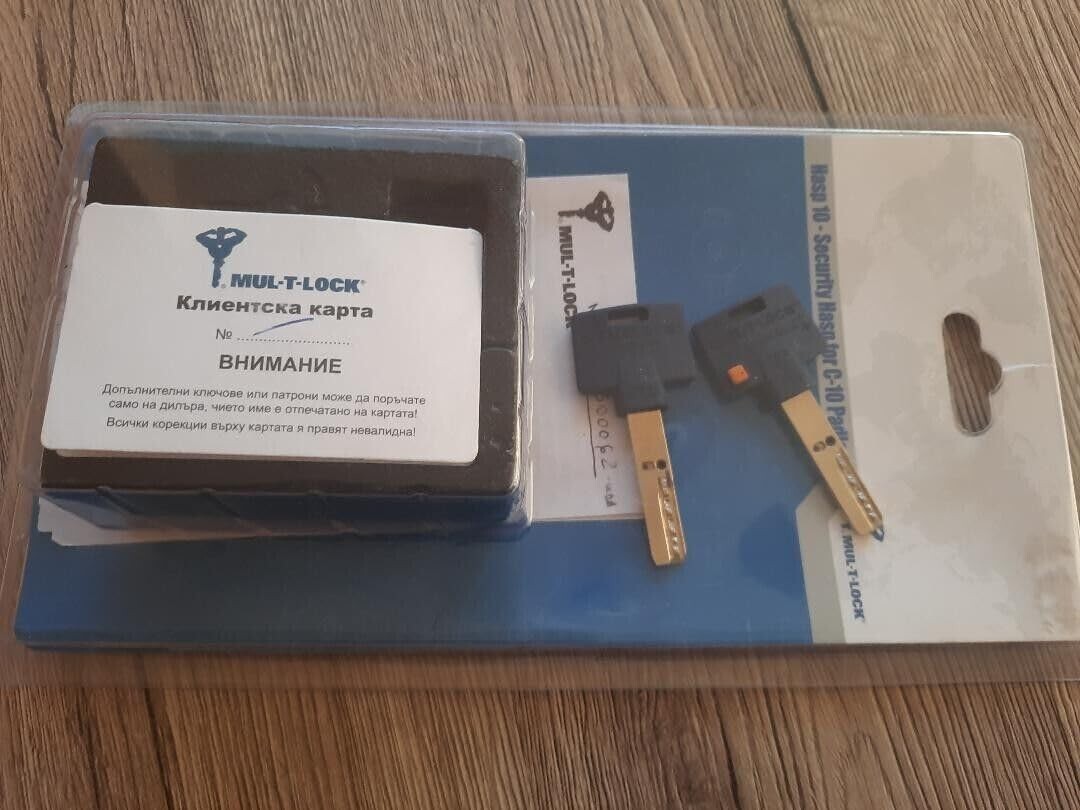 MUL-T-LOCK "C-10" /Interactive + / High Security Padlock With Hasp