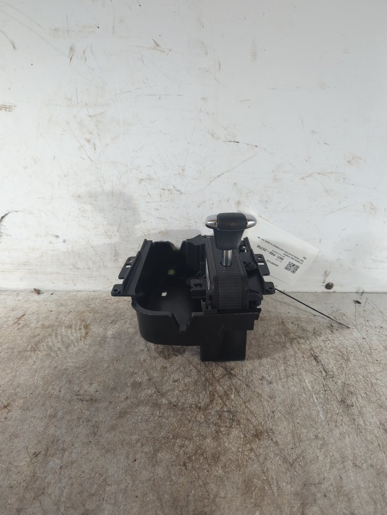 Citroen Ds5 Hybrid Hatchback 5 Door 2011-2015 Gearstick P88