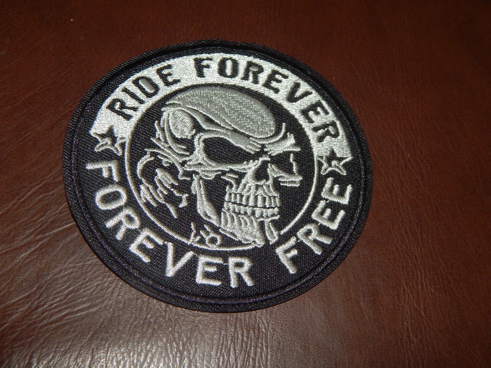 Ride Forever Forever Free Skull emb patch Dia. 3-1/8" sew/iron-on