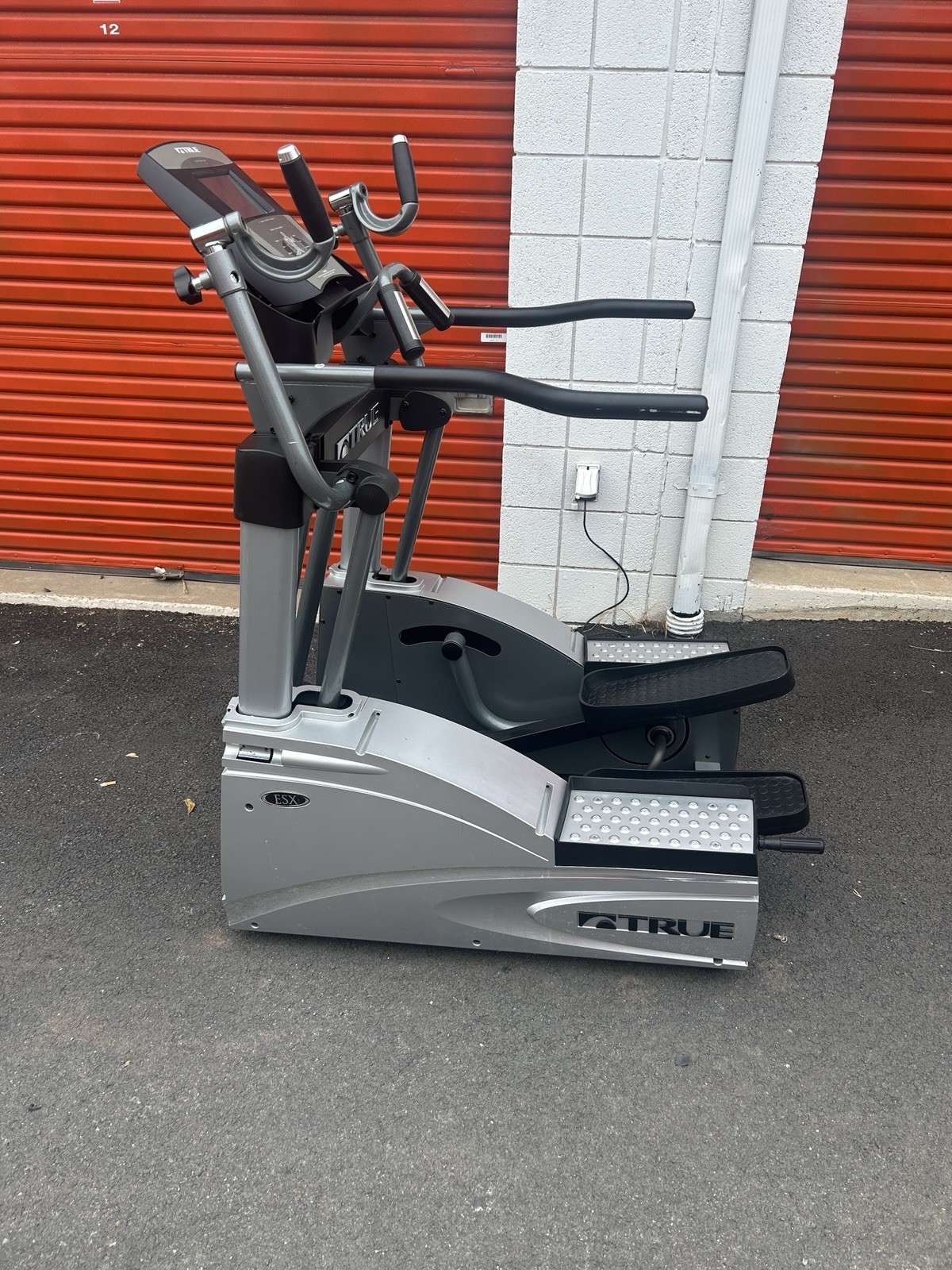 True ESX Elliptical Great Condition *****