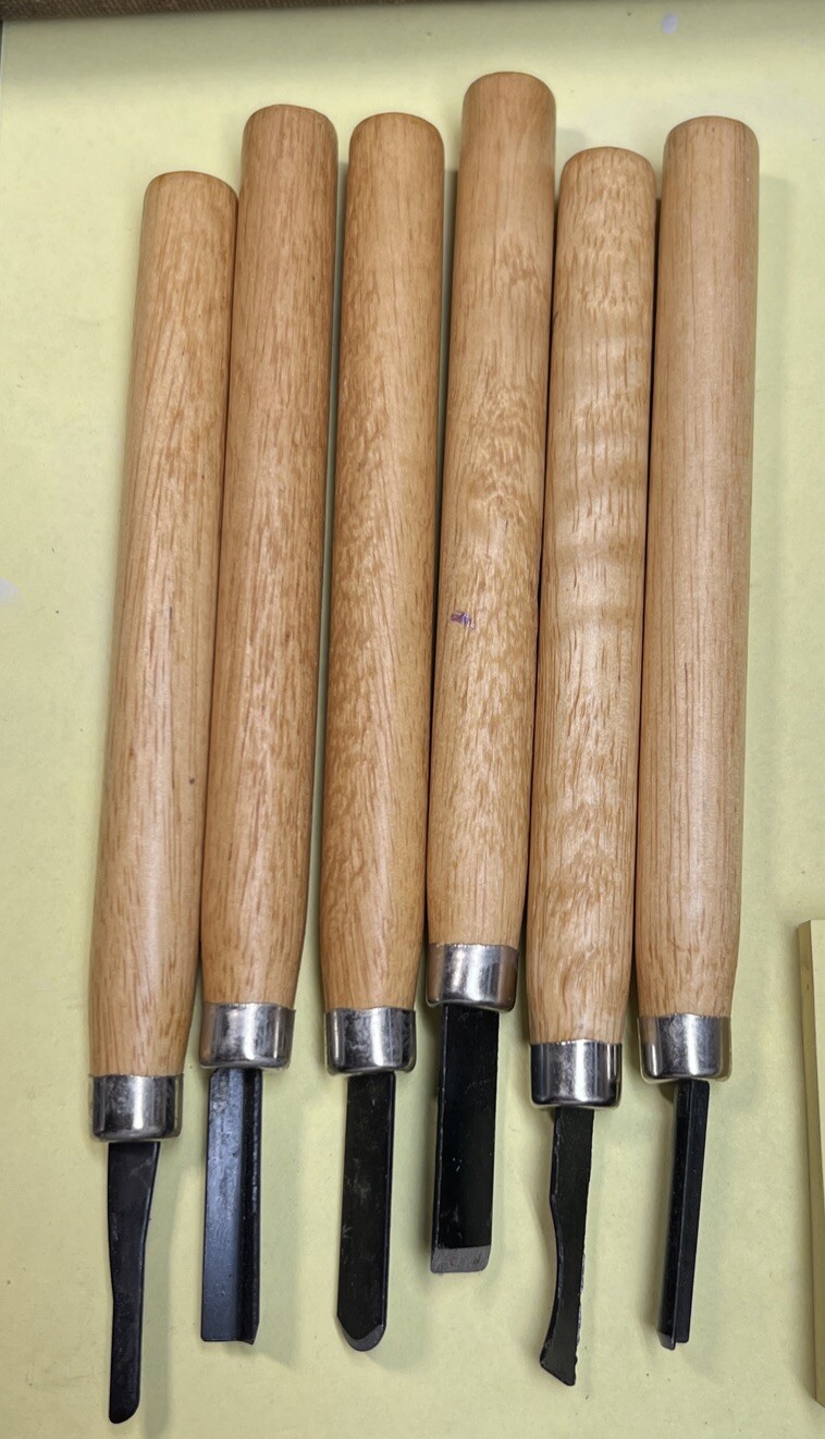 Inexpensive Carving Tool Set, Six Piece   Free Shipping     Lot # J.nn11