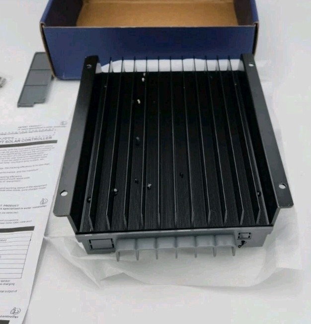 MPPT Solar Charge Controller 40A 12/24V LCD Remote New