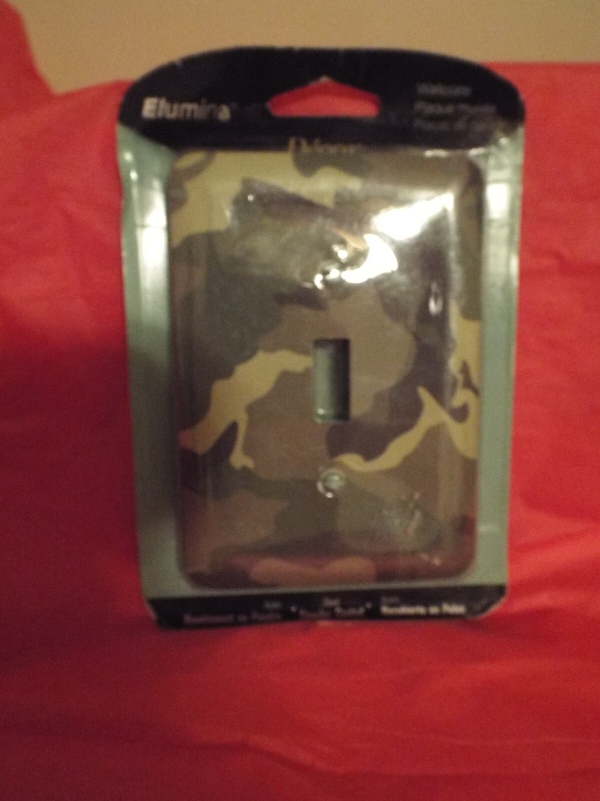 Camo wall plate