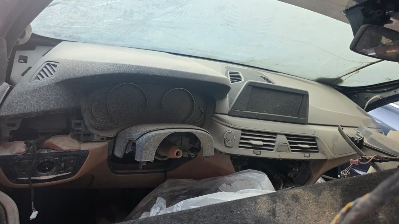BMW Right Trunk Lid Hinge 41007441476