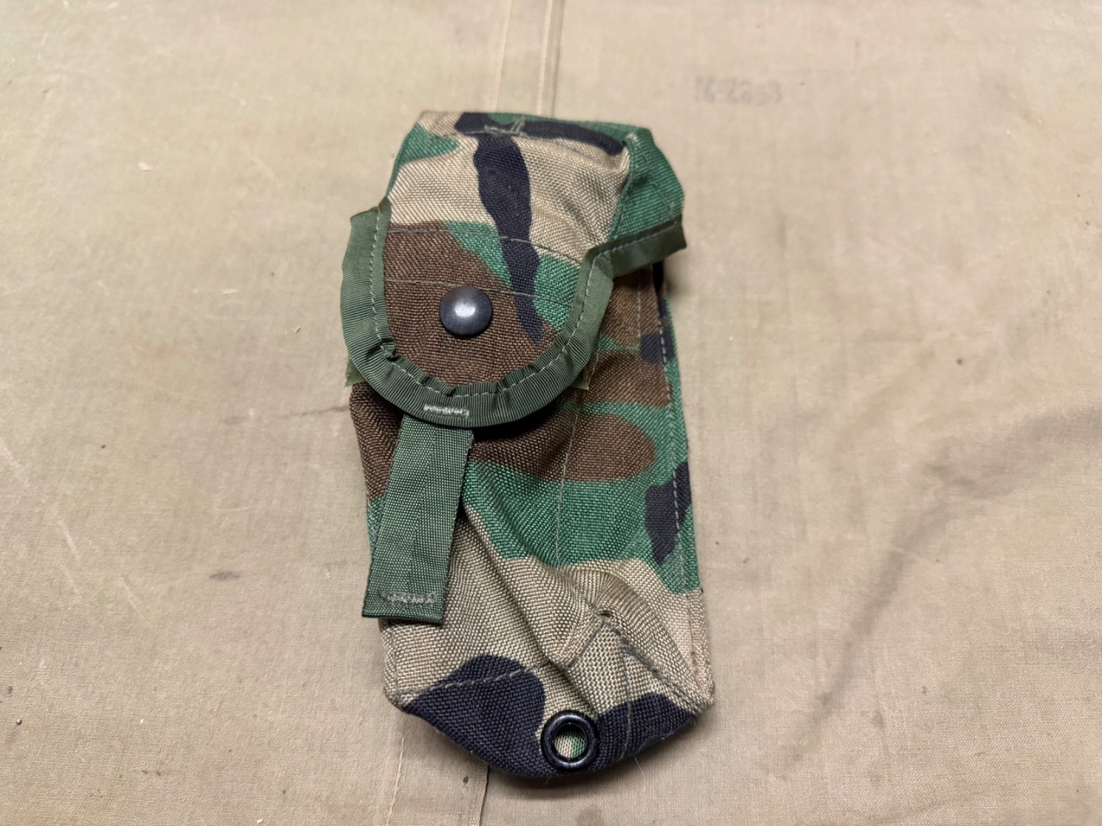 ORIGINAL US ARMY DESERT STORM WOODLAND CAMO 556 30RD AMMO MAG POUCH POCKET-SDS