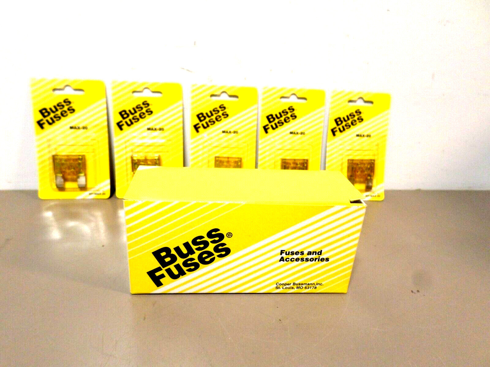 Box of 5 - Buss Maxi Blade  MAX-20 Fuse 20 Amp 32V DC Automotive / Marine