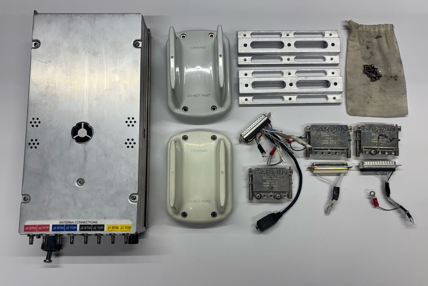 Garmin GTS 800 Traffic Advisory System 011-01356-00 14/28vdc + Tray + Antenna