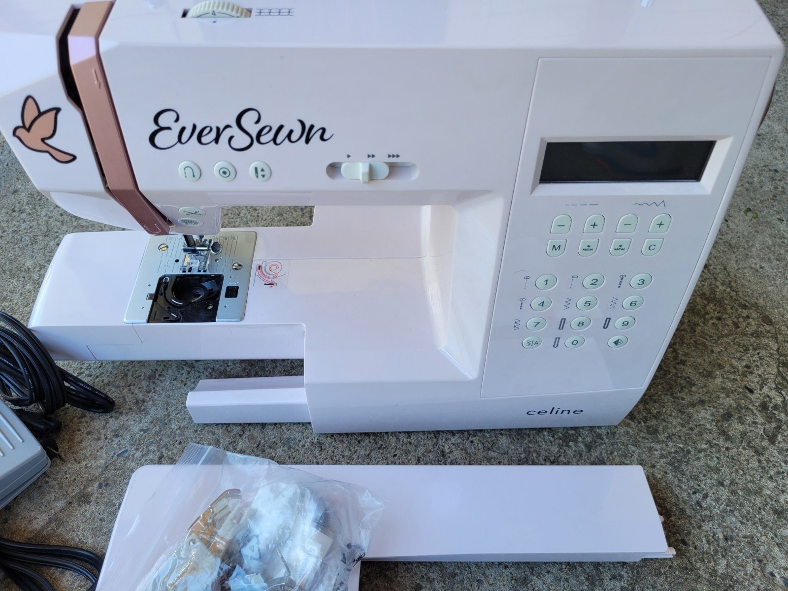 EverSewn Celine Computerized Sewing Machine -Professionally Serviced and Ready!
