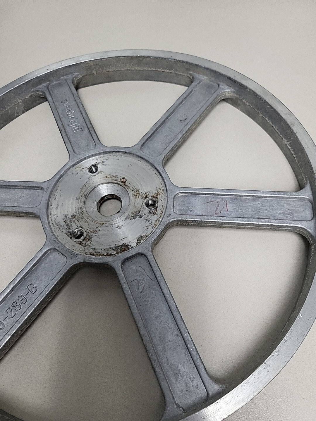 Champion C84e Elliptical Pulley (82)
