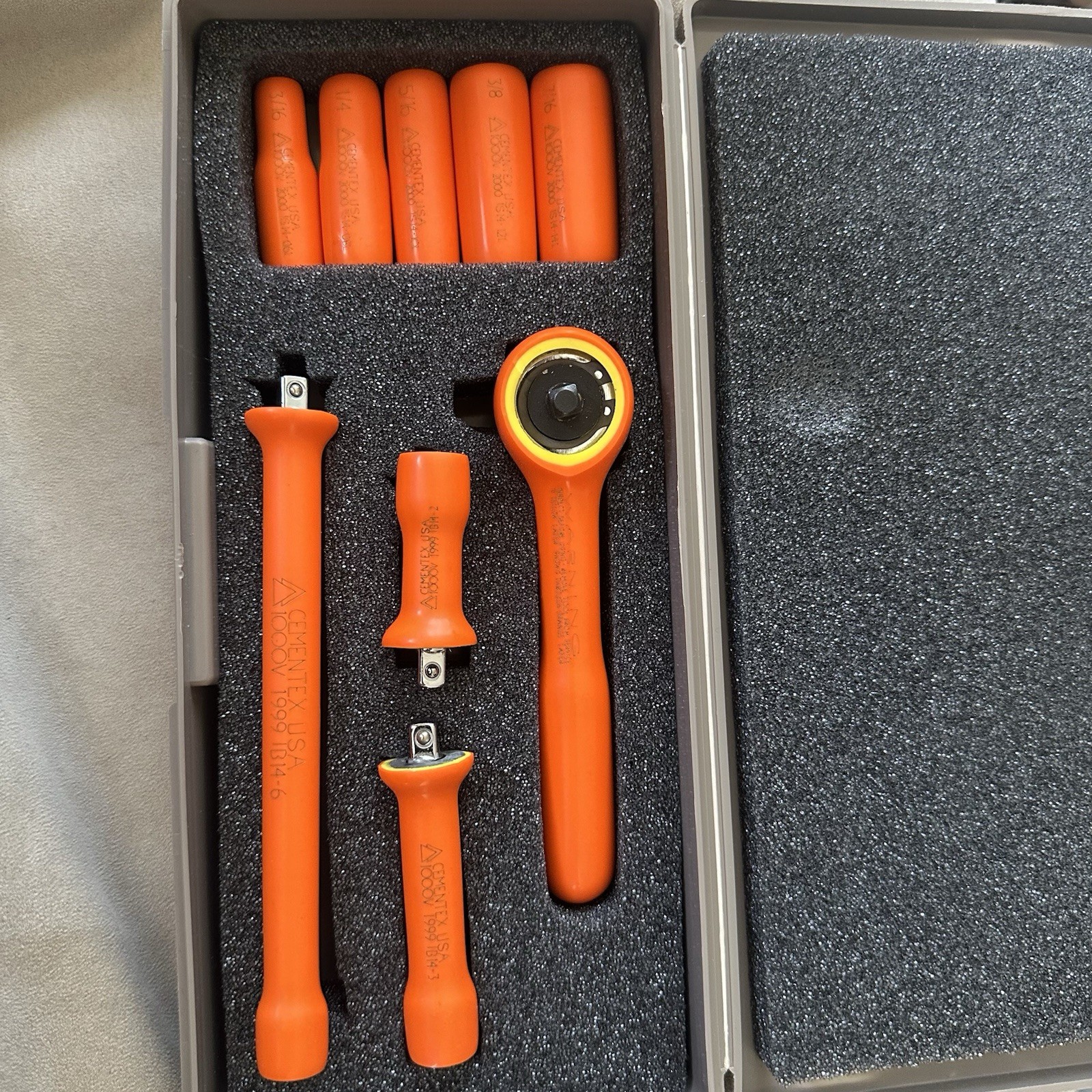Unused 11-Piece Deep Wall Socket Set, ⅜" Drive, Cementex ISS38-11L Insulated