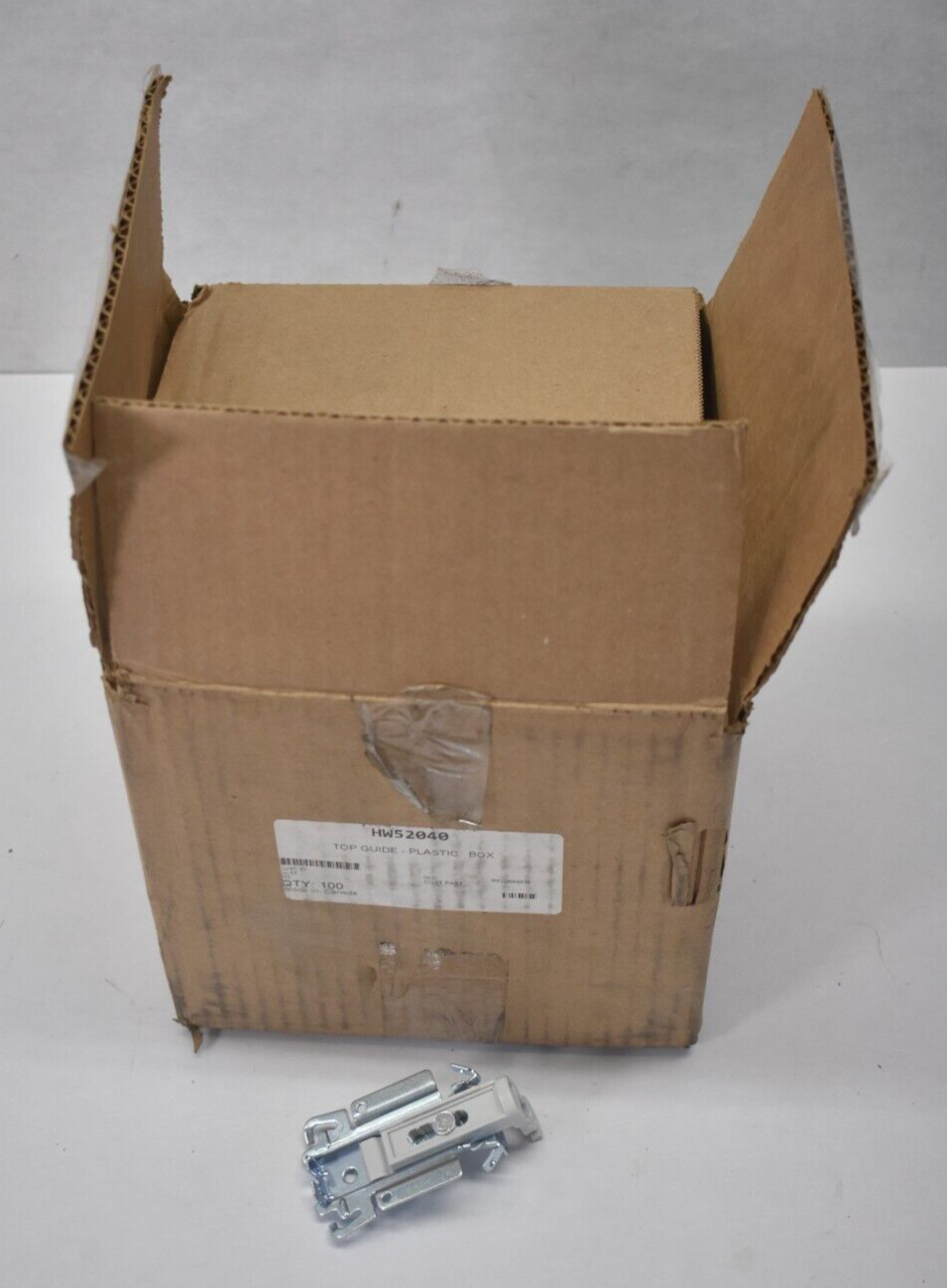 Lot of 100 Bypass Top Guides Plastic Box HW52040 For Bypassing Door 1451ETGXRIP