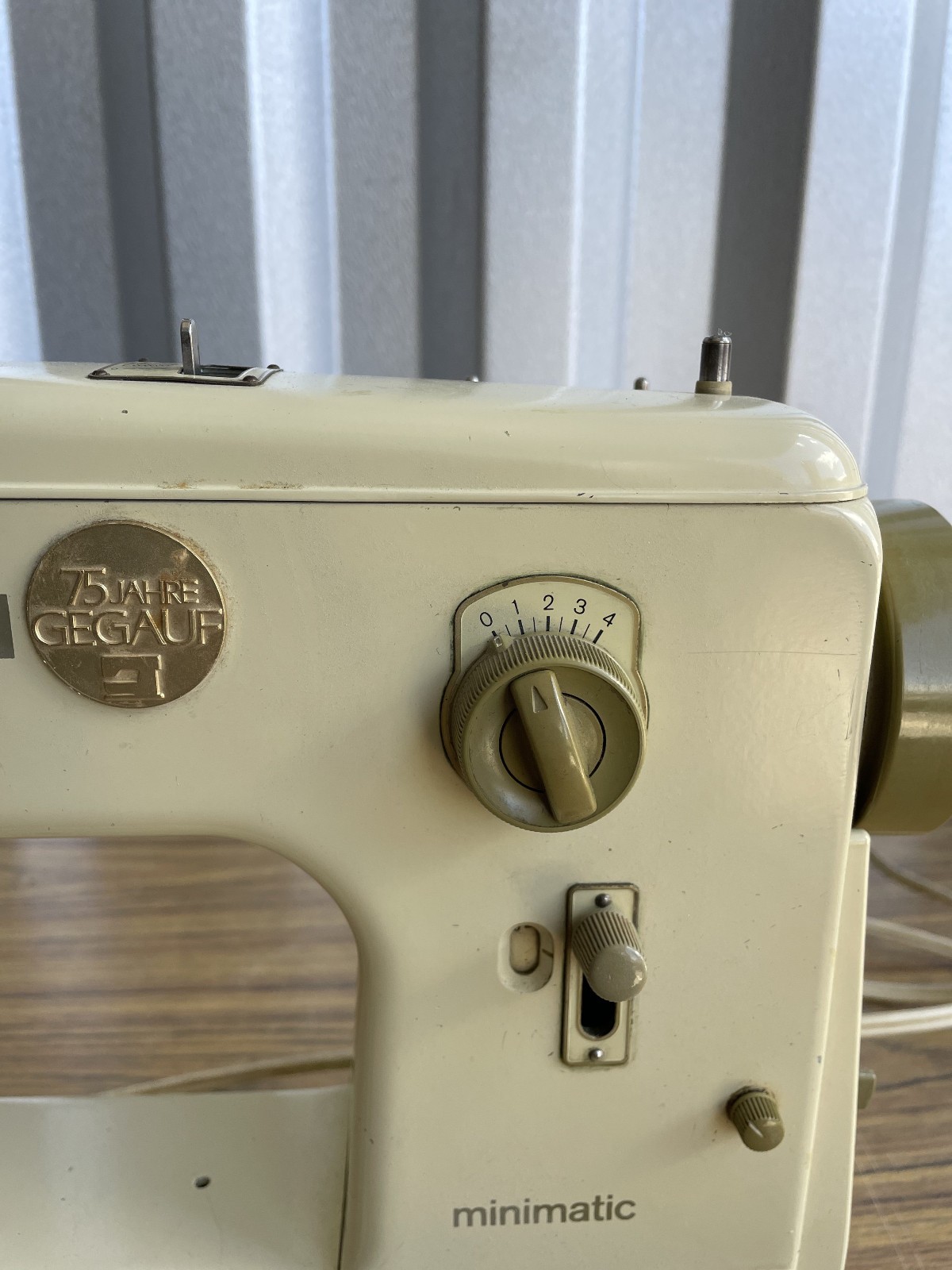 Bernina 707 Minimatic Sewing Machine W/Pedal Tested and Works