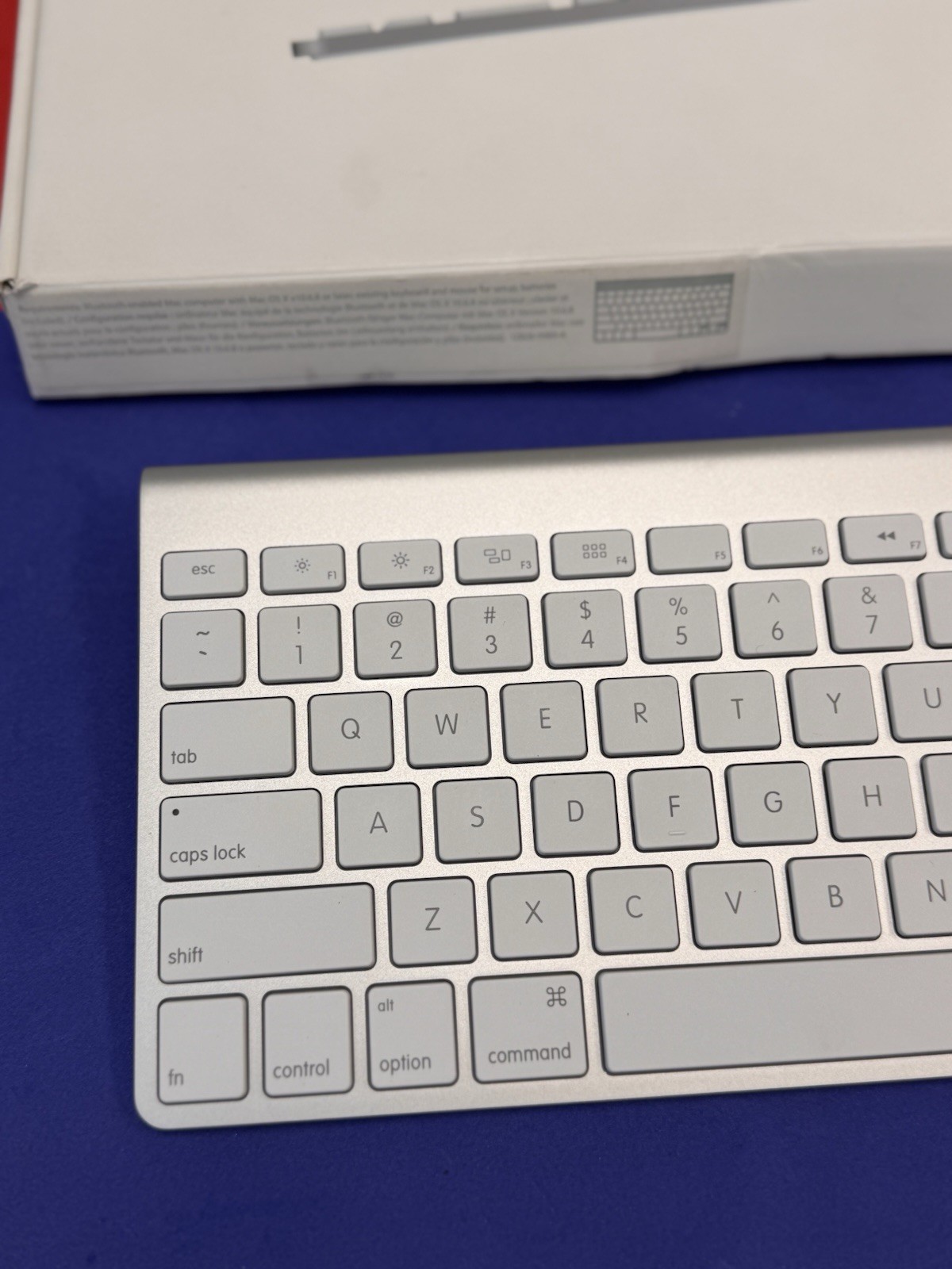 *Mint* Apple A1314 Bluetooth Wireless Keyboard Silver MC184LL/B