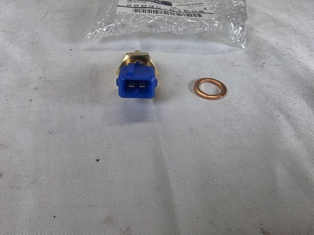Genuine OEM Nissan Engine Coolant Temperature Sensor 22630-51E02