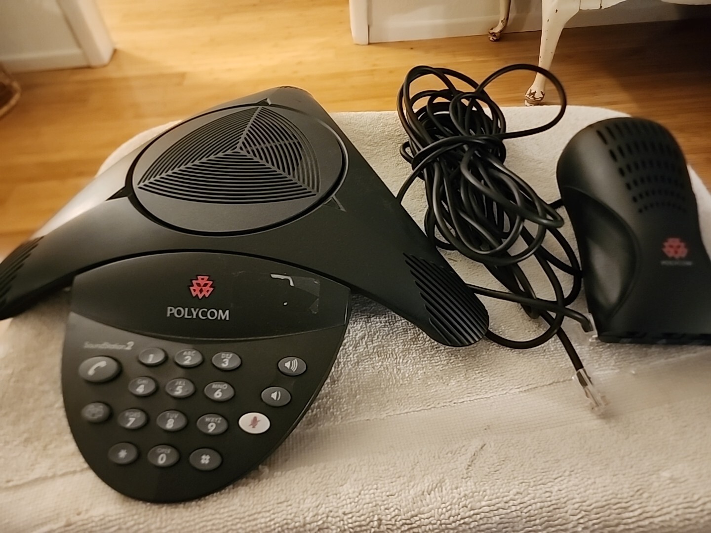 Polycom SoundStation2 2201-15100-601 Conference Full Duplex Phone