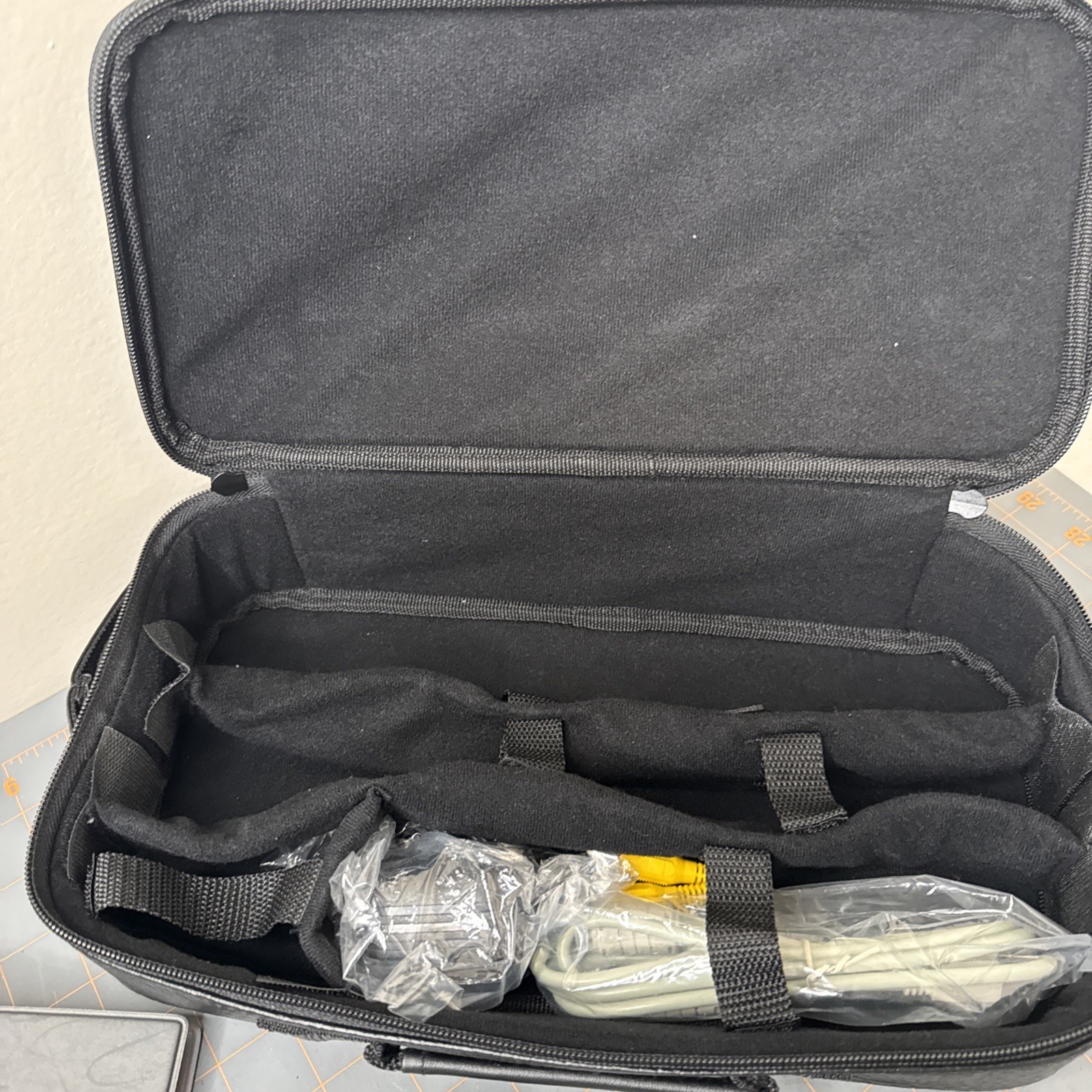 WOW! Magic Sing ED-8000 Karaoke Mic, Case, Cables and Extra Cartridge
