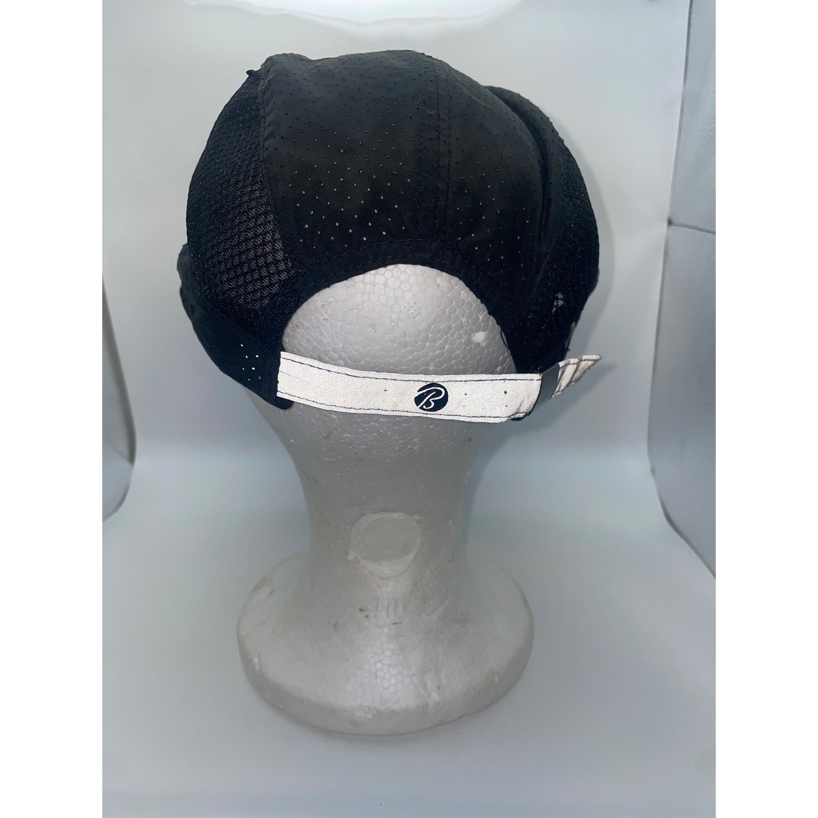 Reflective Black Running Hat Lightweight Mesh Performance Baseball Cap