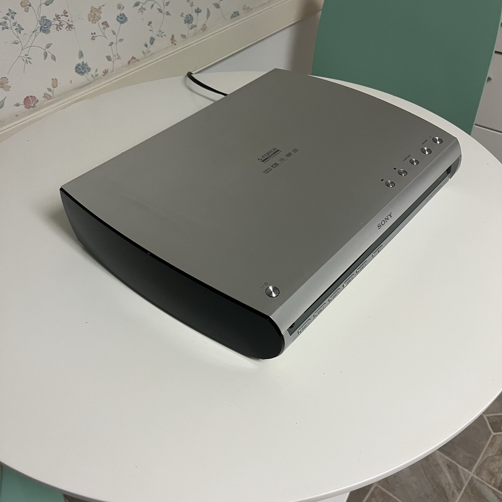 Sony S Force Pro DVD SACD Changer - DAV-X1 Model HCD-X1V