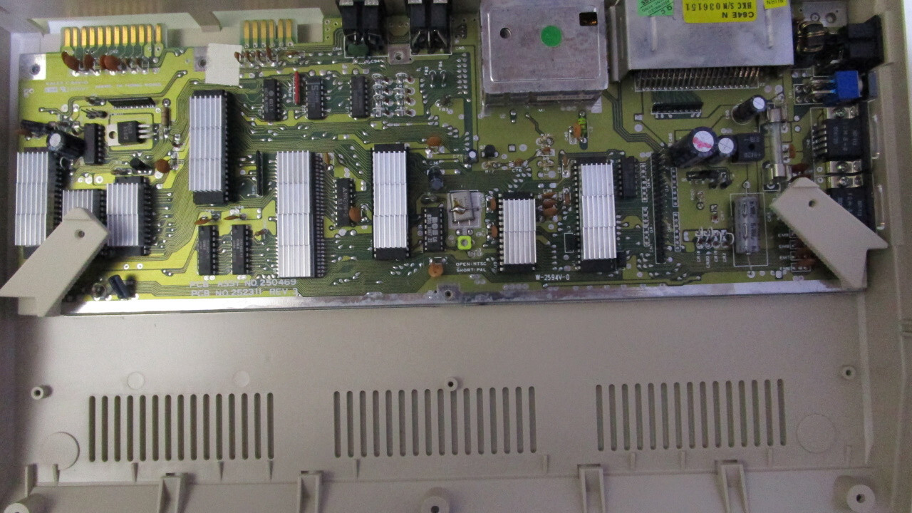 3D PRINTED INTERNAL CASE REPAIR KIT FOR COMMODORE 64C