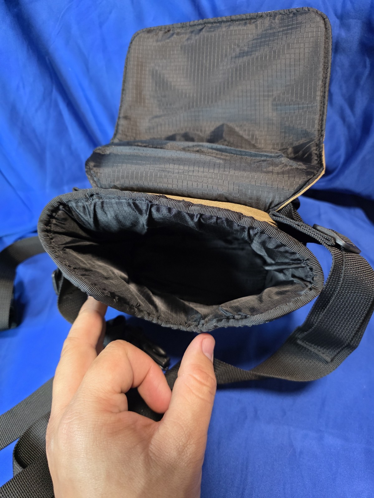 Vortex Tan Binocular Harness Case with Straps and Mesh Pockets