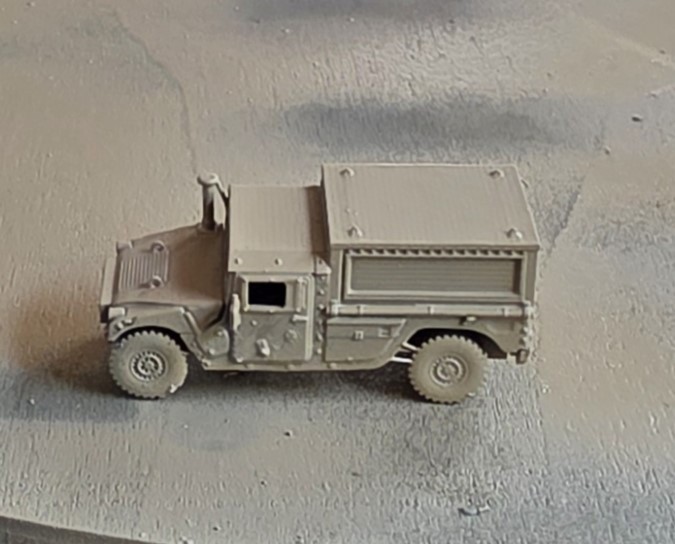 One HO 1/87 scale Humvee 2-CT SECM, desert tan