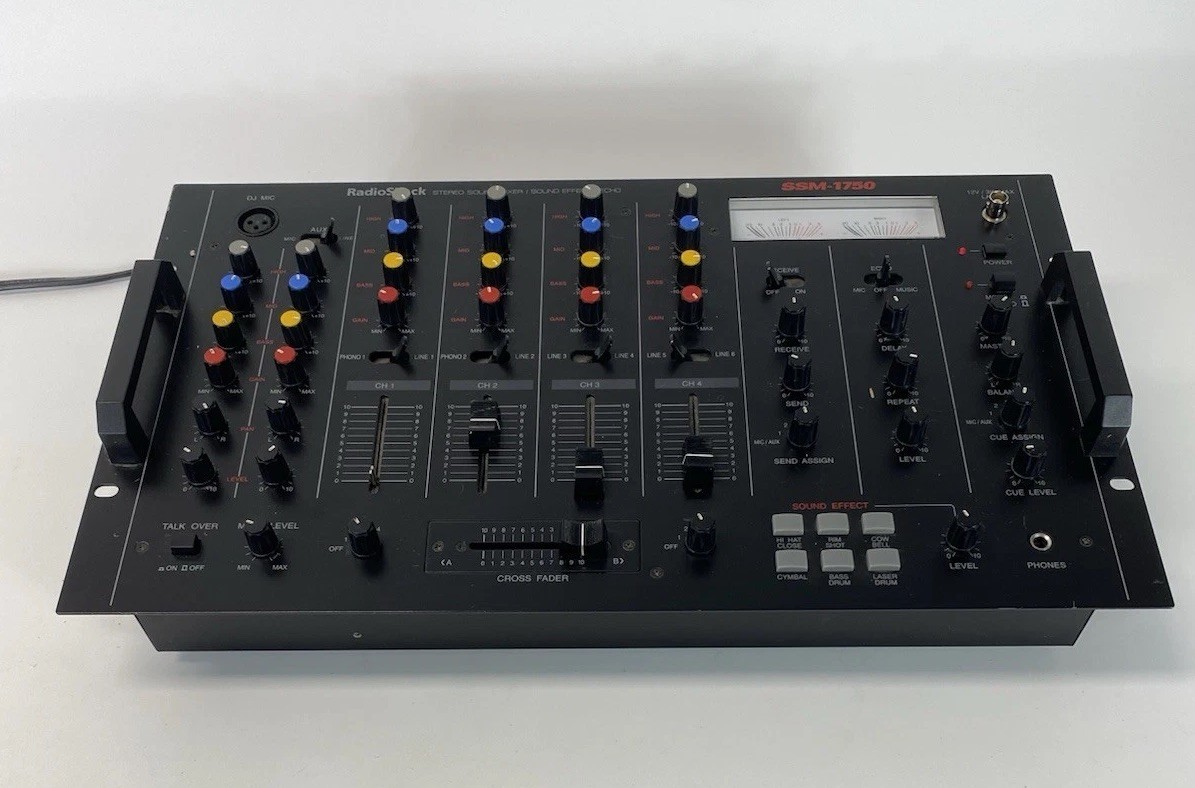 Radio Shack Stereo Mixer/Sound Effects/Echoo Model SSM-1750 Tested Working