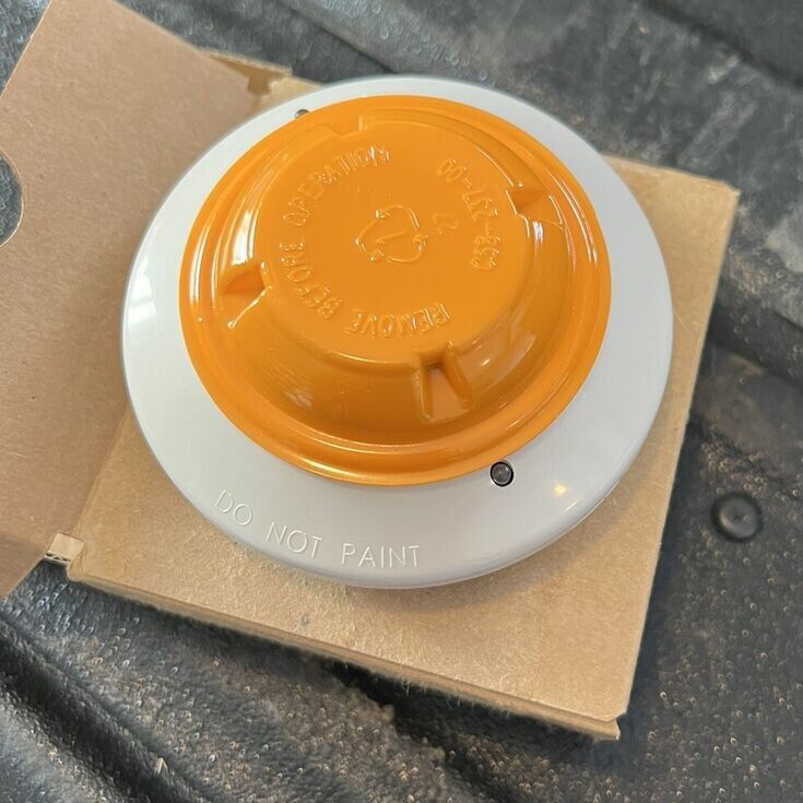 Notifier FSP-851 PHOTOELECTRIC SMOKE DETECTOR FREE FAST SHIPPING USED