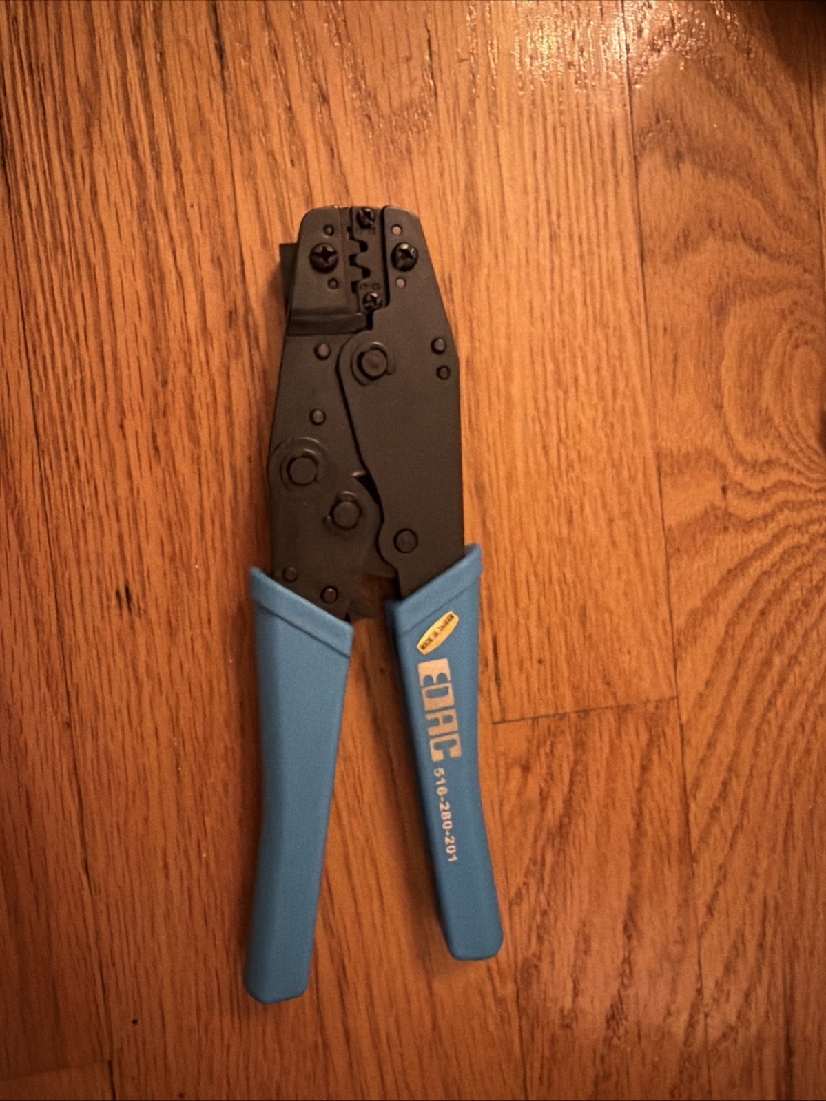 EDAC 516-280-201, Hand Crimp