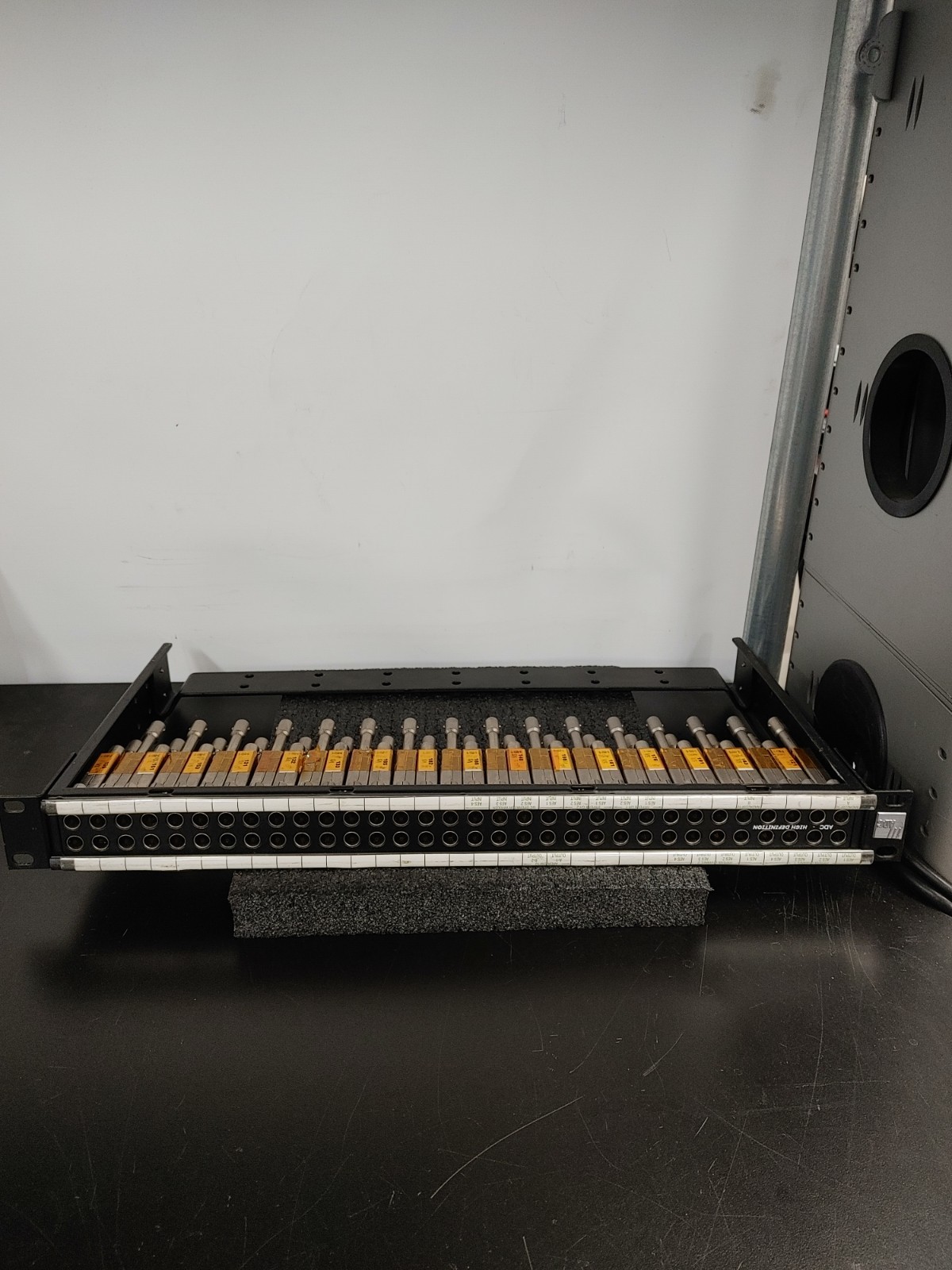 ADC Pro Patch PP1232-MVJ-BK High Definition 2x32 Patch Panel Patchbay
