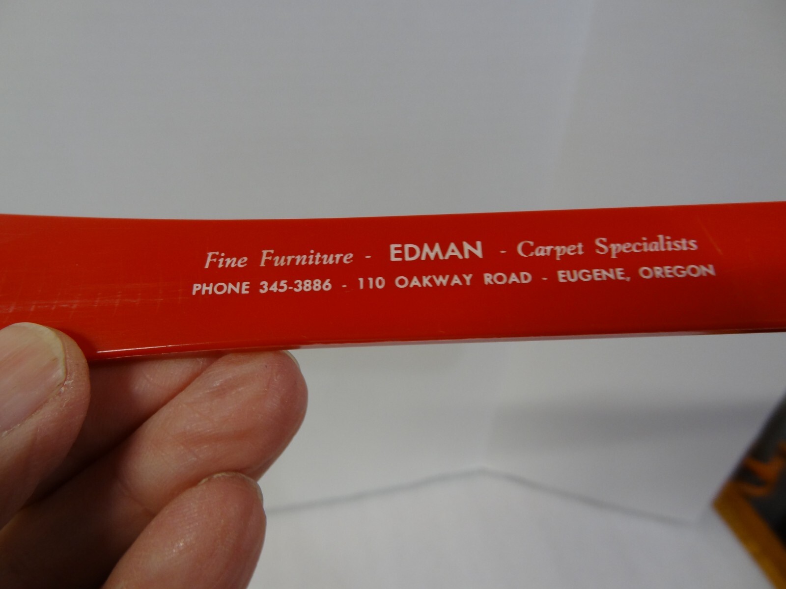 Vintage Edman Furniture Eugene Oregon Advertising Red Plastic 16" Shoe Horn