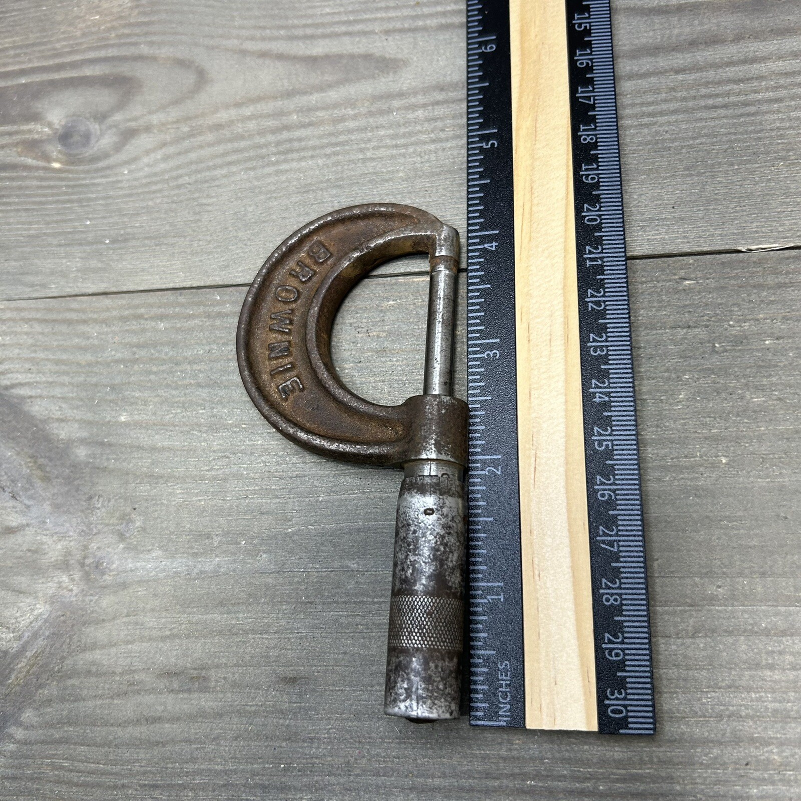 Vintage Brownie Micrometer 0 To 1-1/4 Inches, Turns Easily